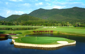 island green, alpine golf club, chiang mai, thailand